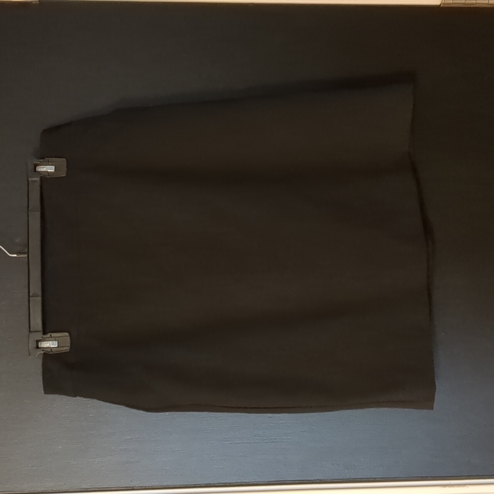 Black Skirt with pockets Size L